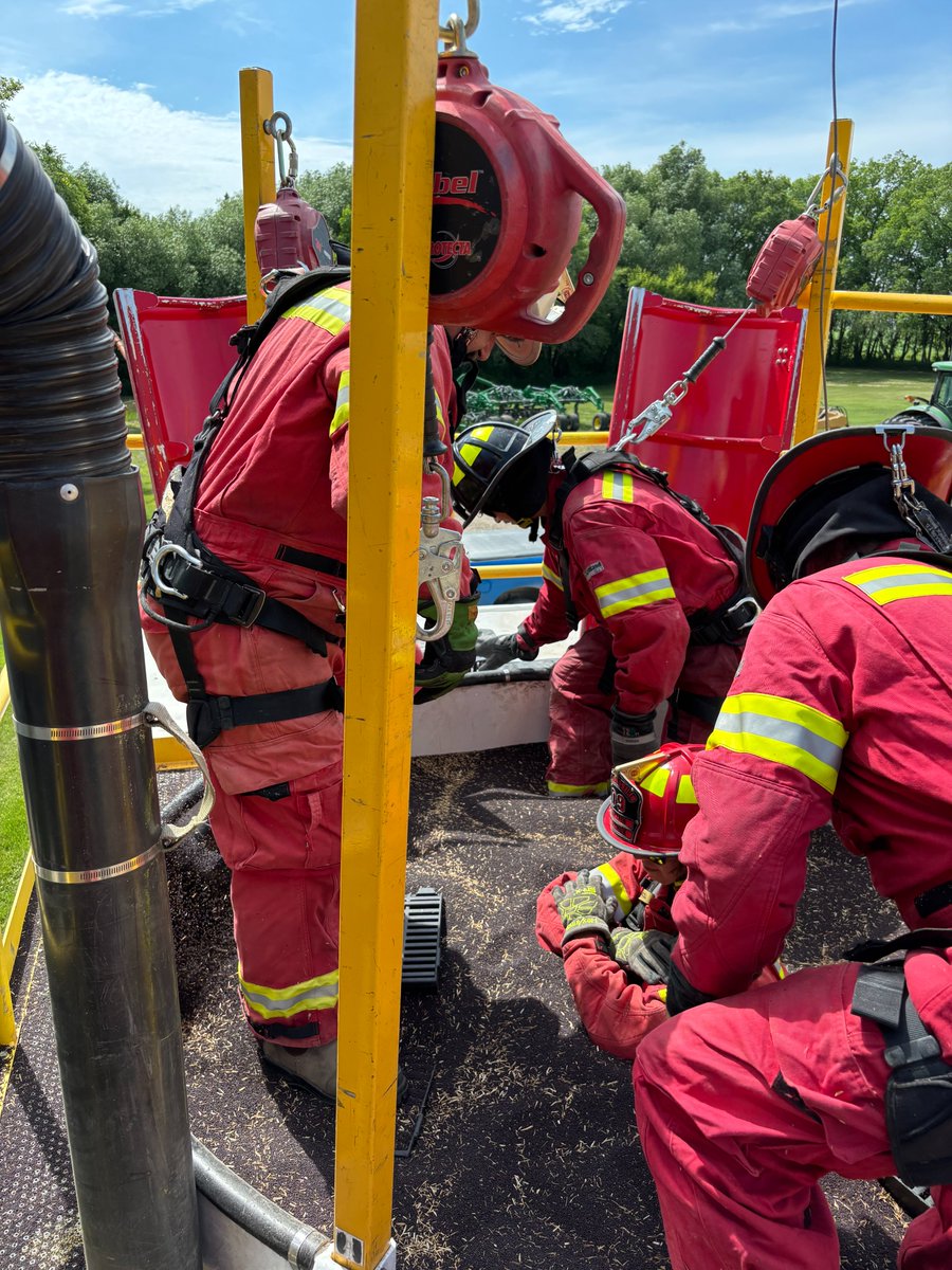 It’s BeGrainSafe Week (Aug 11–17)!
Since day one, Manitoba Canola Growers has proudly supported the #BeGrainSafe program, helping bring life-saving grain safety training to firefighters and rural communities.
This year, we’re recognizing its incredible reach:
 ✅ Over 4,000