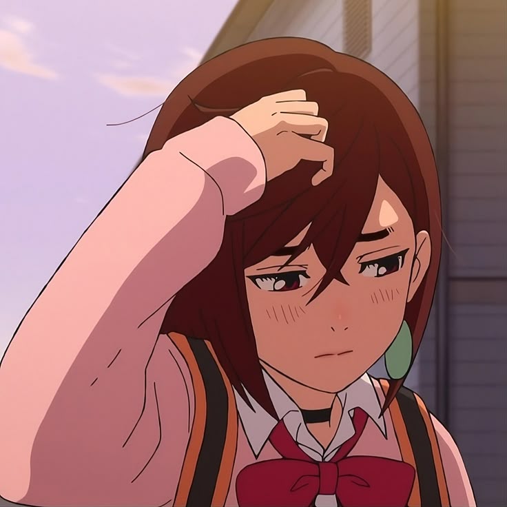 “Tu tampoco es que te hayas quedado muy atrás.”

Se ruborizó y apartó la mirada algo avergonzada.

“Desde la última vez te has puesto muy fuerte, y mira esa carita tuya. Supongo que ambos hemos madurado en todos los aspectos”