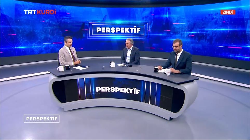 Rojeva Türkiyeyê di #Perspektîf'ê de tê nirxandin. 

Bi moderatoriya Hasan Ortaç; Prof. Dr. Mazhar Bağlı û lêkolîner M. Sabri Akgönül (<a href="/mesaakgonul/">Mehmet Sabri Akgönül</a>) mijarên serekê dinirxînin. 

trtkurdi.com.tr/zindi-tv