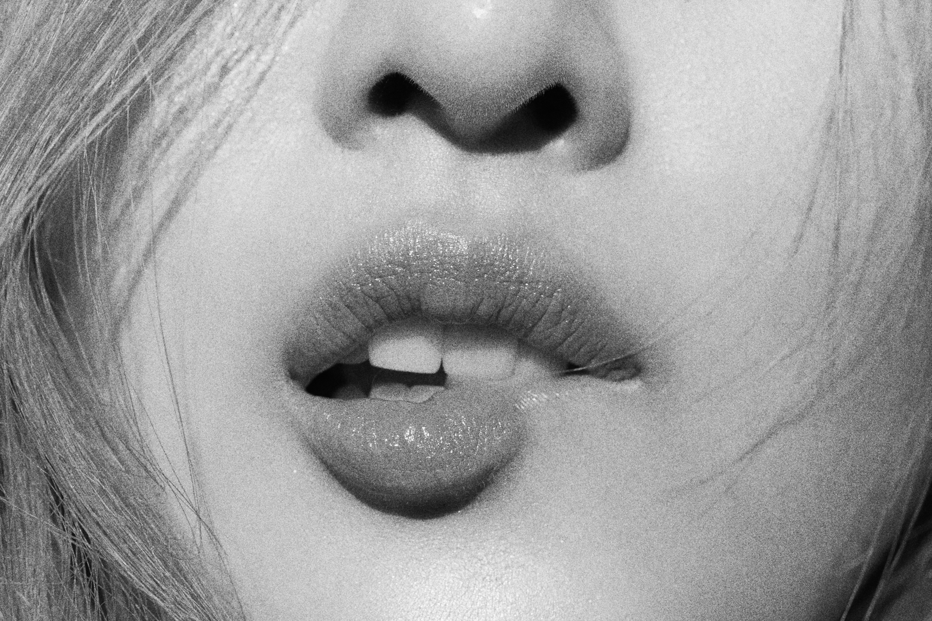 GyFBmwDbEAALJGx?format=jpg&name=4096x4096