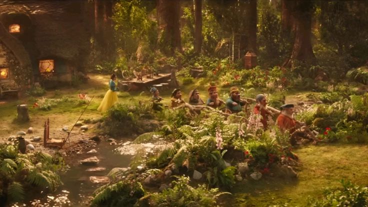 spacelovestars's tweet photo. Snow White celebrates 2 months since it arrived on the Disney+ platform where it is ranked in the TOP5 💫💛 https://t.co/qlTuhln4yZ