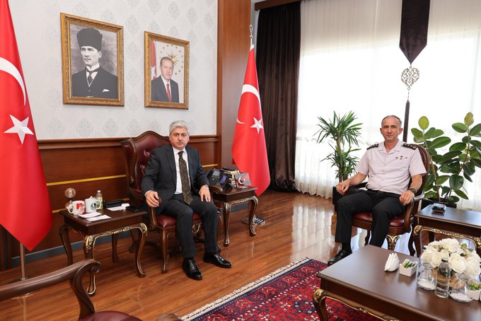 Sakarya Valisi Doğan’dan Yeni Atanan Erbağ’a Ziyaret