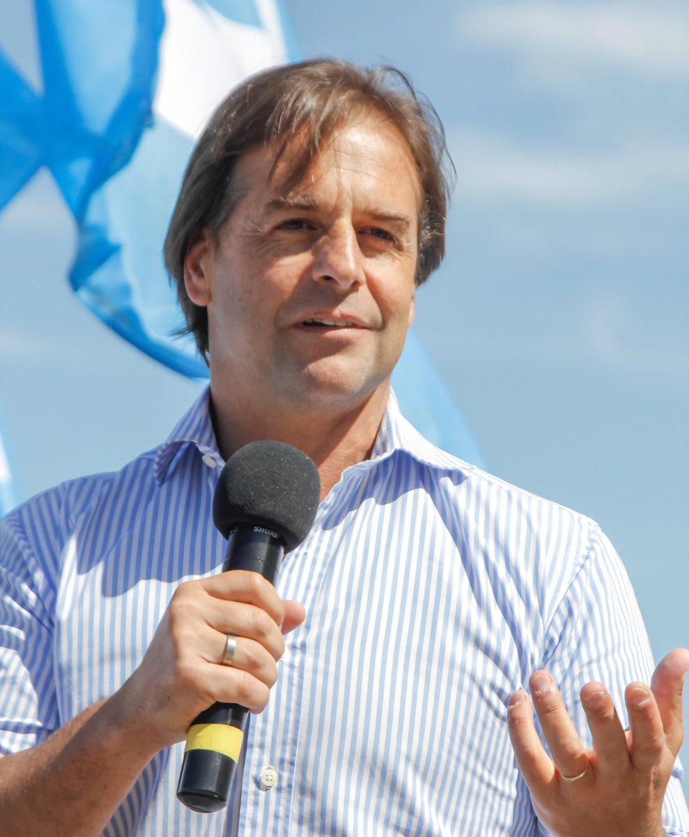 ¡Feliz cumpleaños, <a href="/LuisLacallePou/">Luis Lacalle Pou</a>!