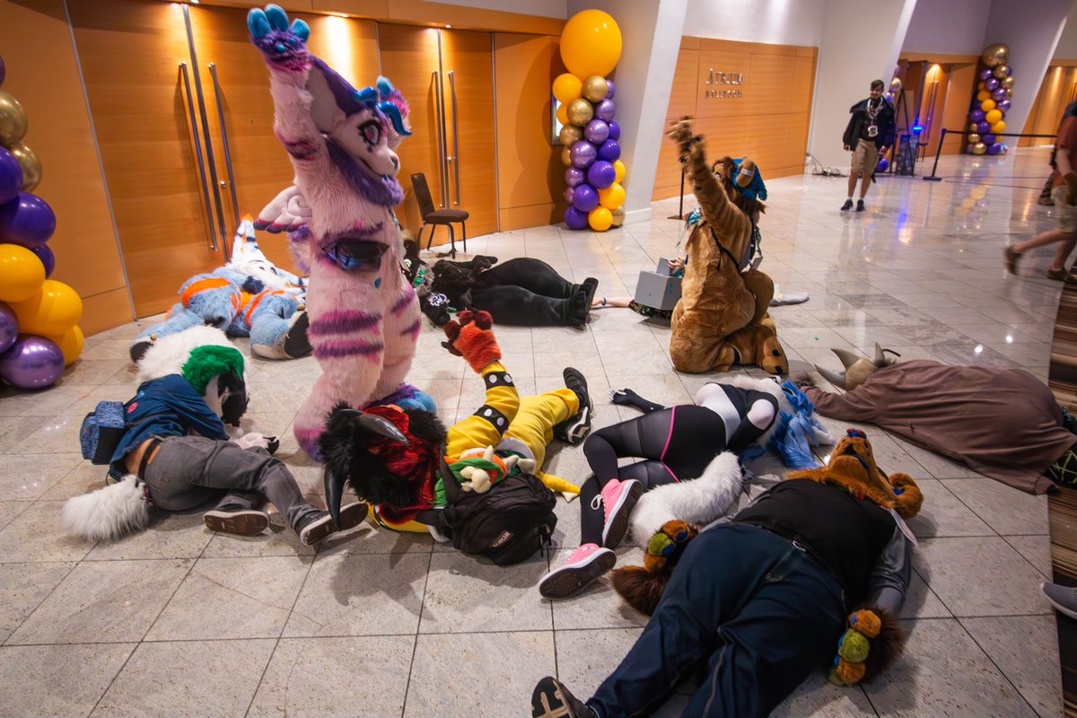 What the HECK is going on here ⁉️
Wrong answers only ✍️