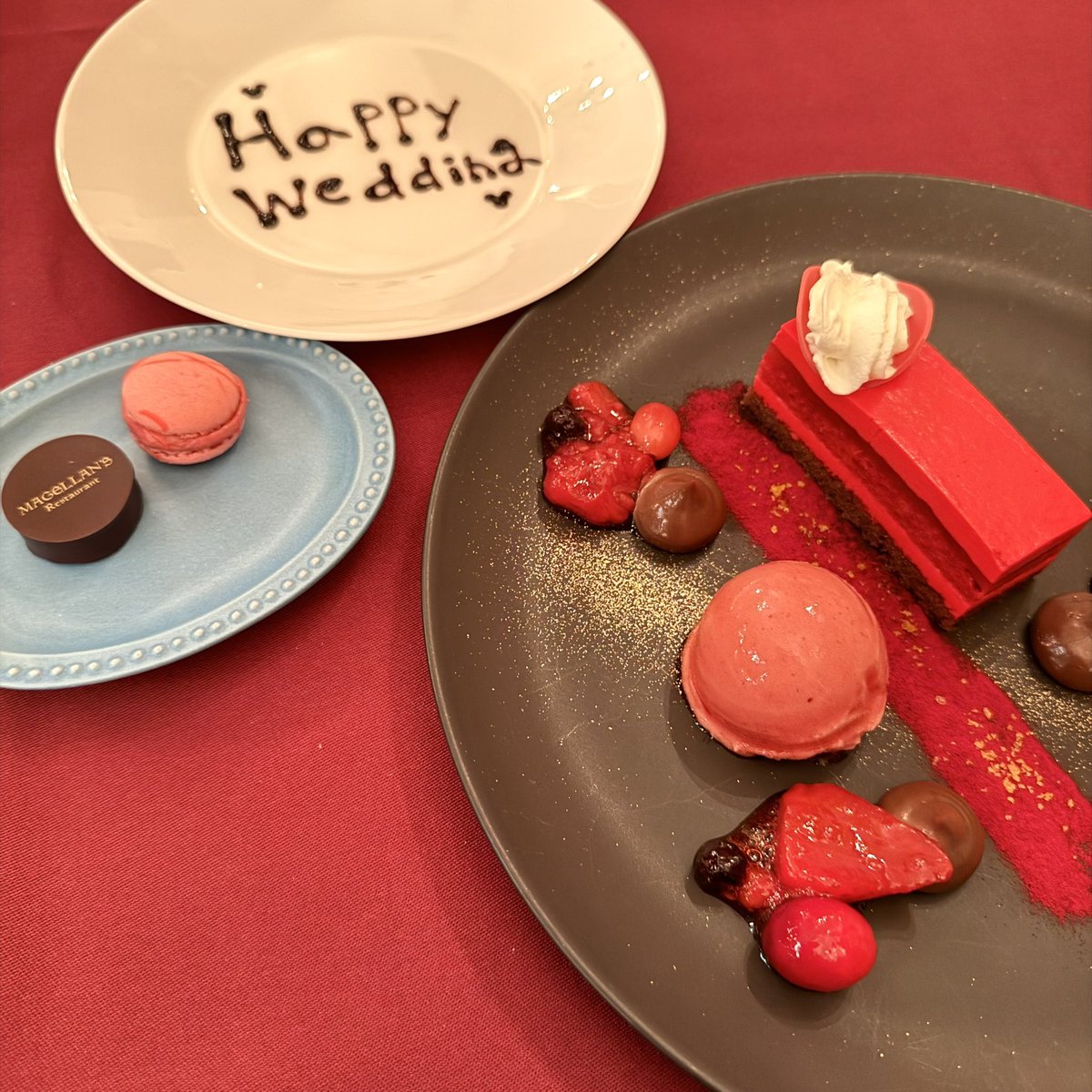 anko1118's tweet photo. 1st Wedding Anniversary💍✨
本日で結婚から一年を迎えました☺️♡
そして無事、卒花いたしました...！🕊️
お祝いは改めてになってしまったけれど、あっと言う間の一年だったなぁ、としみじみ。
これからも穏やかに、楽しい毎日を過ごすことができますように💫 https://t.co/LtT97WkM3R
