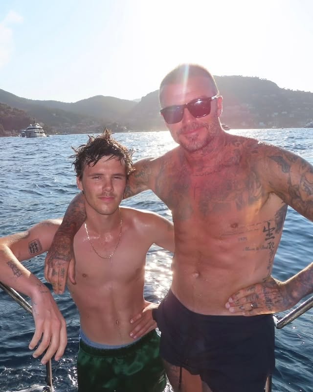 jaymalecelebs's tweet photo. One thing is certain, the Beckhams make me feral 😈 https://t.co/swytS5qeoM