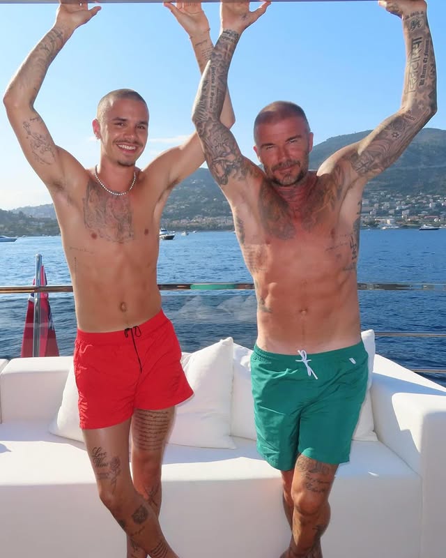 jaymalecelebs's tweet photo. One thing is certain, the Beckhams make me feral 😈 https://t.co/swytS5qeoM