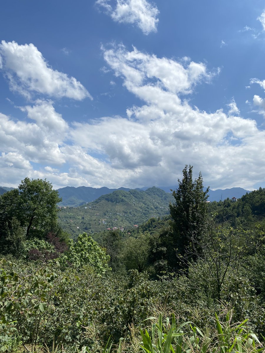 karadenizi olmayanlar, sıcağın içinde üşüyebilmenin keyfini bilmiyor mu yani