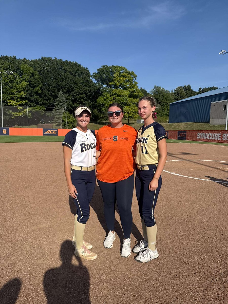 Carly Franklin 2028 (@cfranklin2028) on Twitter photo I had a great time at the <a href="/CuseSB/">Syracuse Softball</a> camp yesterday with my new teammate! Thanks to the coaches and players who ran a great camp! Go Orange 🍊🍊🍊
<a href="/sdoepking11/">Shannon</a>
<a href="/CoachSydSUSB/">Sydney</a>
<a href="/AdriannaCicchi1/">Adrianna Cicchiello - 2027</a> I had a great time at the <a href="/CuseSB/">Syracuse Softball</a> camp yesterday with my new teammate! Thanks to the coaches and players who ran a great camp! Go Orange 🍊🍊🍊
<a href="/sdoepking11/">Shannon</a>
<a href="/CoachSydSUSB/">Sydney</a>
<a href="/AdriannaCicchi1/">Adrianna Cicchiello - 2027</a>