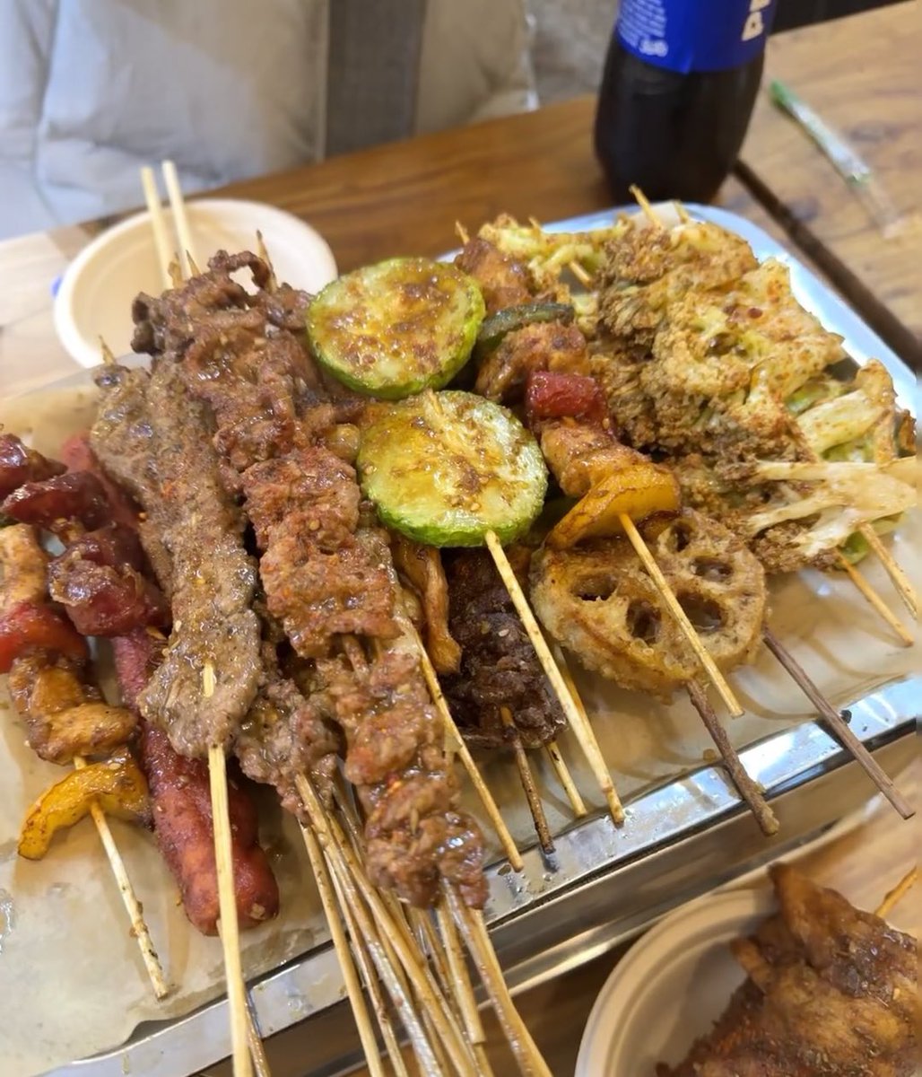 isongyang's tweet photo. 🍢 夜宵模式启动
🍢 Midnight Munchies Activated!🌃✨ #Feast
#MidnightEats #GuiltyPleasure #FoodieAfterDark #ComfortFood #SnackAttack https://t.co/Z2MSuloxHe