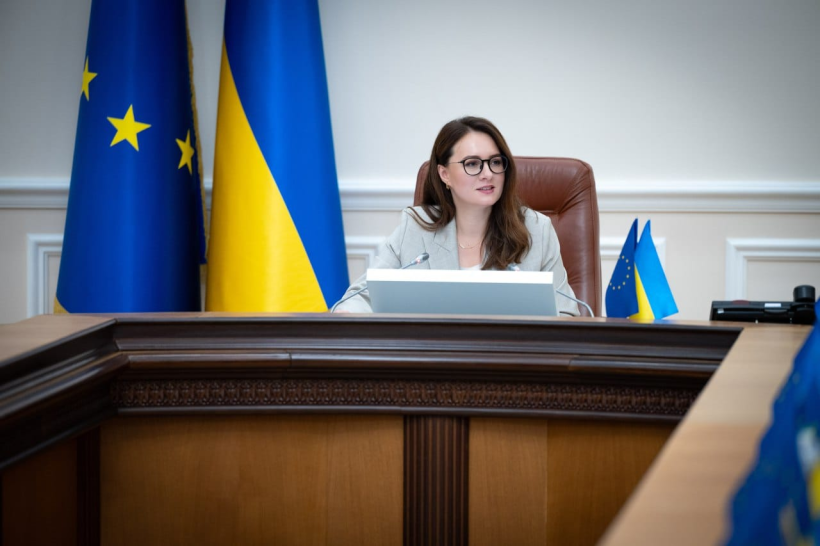 Kabmin_UA_e's tweet photo. Negotiations on Ukraine and Moldova's accession to the EU should move forward together: @Svyrydenko_Y 
https://t.co/BDVwZV2dWi
#EuroIntegration #CMU https://t.co/Ageu4nPl3i