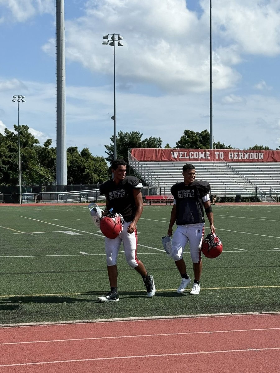 Bennett Shivers (@bpshivers) on Twitter photo First year & last year playing <a href="/HerndonFtbl/">Herndon Football</a>! I look forward to helping my team win and playing with my Bro - <a href="/BJShivers10/">Brayden Shivers</a>! <a href="/RayRico14/">Josh Richards</a> #40 First year & last year playing <a href="/HerndonFtbl/">Herndon Football</a>! I look forward to helping my team win and playing with my Bro - <a href="/BJShivers10/">Brayden Shivers</a>! <a href="/RayRico14/">Josh Richards</a> #40