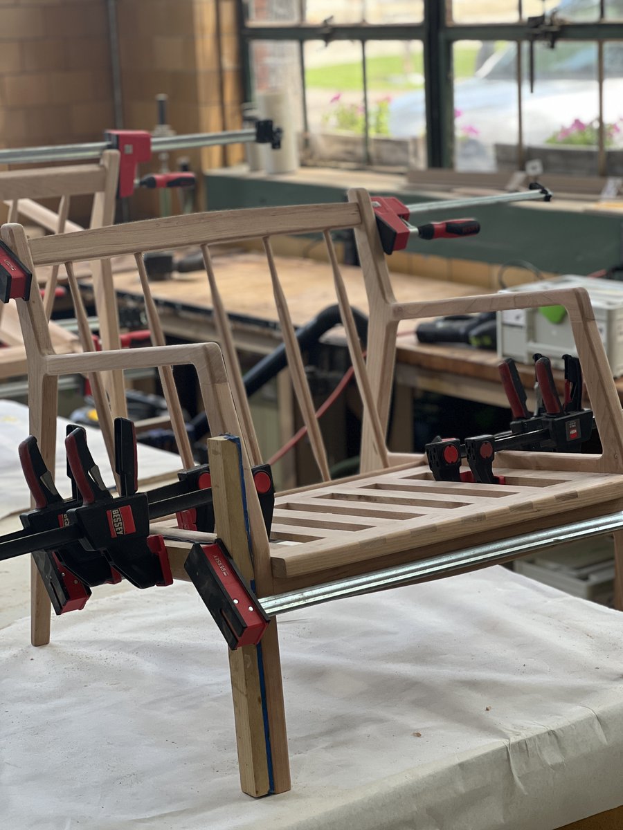 SamBWoodShop's tweet photo. More success stories from last week! 5 beautiful Mid-Century Modern lounge chairs made from Michigan Cherry wood. 😍 https://t.co/56PmRj7f8P