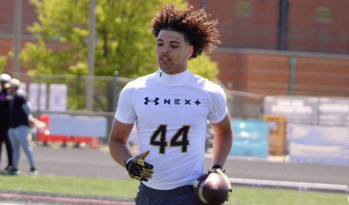 Timothy “EDGYTIM” OHalloran (@edgytim) on Twitter photo Brand New: My Class of 2027/2028 Top Wide Receivers Prospects to Watch in the State of Illinois (Nation) on3.com/boards/threads… <a href="/AshiruDarin/">Darin Ashiru (Dash$)</a> <a href="/quentinburrell7/">Quentin Burrell | 2027 WR</a> <a href="/JaydenCawthon/">Jay Cawthon</a> <a href="/BennettKonkey/">Bennett Konkey</a> <a href="/LaronbakerJr/">Laron Baker Jr.</a> <a href="/Jordan1Mckinley/">Jordan Mckinley</a> <a href="/Marshaun_T3/">Marshaun Thornton</a> <a href="/DeuceGomiller/">Ronnie Gomiller.</a> Brand New: My Class of 2027/2028 Top Wide Receivers Prospects to Watch in the State of Illinois (Nation) on3.com/boards/threads… <a href="/AshiruDarin/">Darin Ashiru (Dash$)</a> <a href="/quentinburrell7/">Quentin Burrell | 2027 WR</a> <a href="/JaydenCawthon/">Jay Cawthon</a> <a href="/BennettKonkey/">Bennett Konkey</a> <a href="/LaronbakerJr/">Laron Baker Jr.</a> <a href="/Jordan1Mckinley/">Jordan Mckinley</a> <a href="/Marshaun_T3/">Marshaun Thornton</a> <a href="/DeuceGomiller/">Ronnie Gomiller.</a>