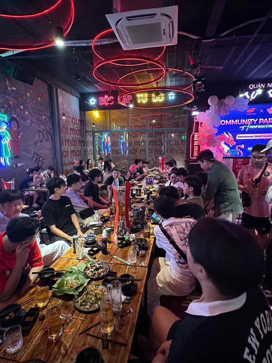 yellowpanther 💎 (@yellowpantherx) on Twitter photo We all know how hard it is to get Platinum level on Abstract ✳️
In a casual community meet up in Vietnam, I met TWO of them.
<a href="/TrieuTiger/">Triệu Tiger (健东) 🎮 🌸</a> & <a href="/Fong_Pho/">Fong Phở</a> these two and more coming up, represents a really good attitude and energy.
They are very friendly and willing to teach people We all know how hard it is to get Platinum level on Abstract ✳️
In a casual community meet up in Vietnam, I met TWO of them.
<a href="/TrieuTiger/">Triệu Tiger (健东) 🎮 🌸</a> & <a href="/Fong_Pho/">Fong Phở</a> these two and more coming up, represents a really good attitude and energy.
They are very friendly and willing to teach people