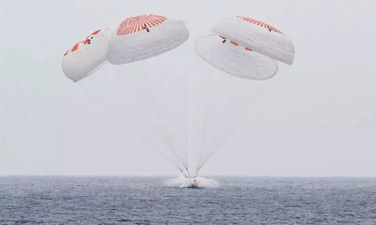 SooriyanFMlk's tweet image. சர்வதேச விண்வெளிநிலையத்தில் இருந்து மேலும் ஒரு குழுவினர் 5 மாதங்களுக்குப்பின் பூமிக்குத் திரும்பியுள்ளனர்.
#sooriyanfm #worldnews #astronauts #InternationalSpaceStation