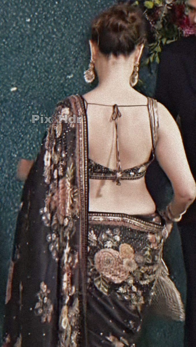 Even Alpha Males Bow to Her 🙇
#TamannaahBhatia #Tamannaah