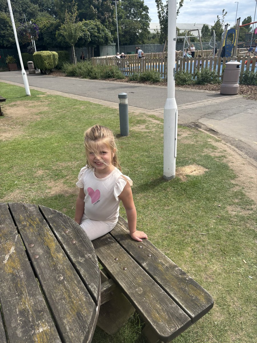 AdHayes85's tweet photo. #4for40 Day 13 - last week. First day on holiday 👍 https://t.co/SB54wy3Wpa