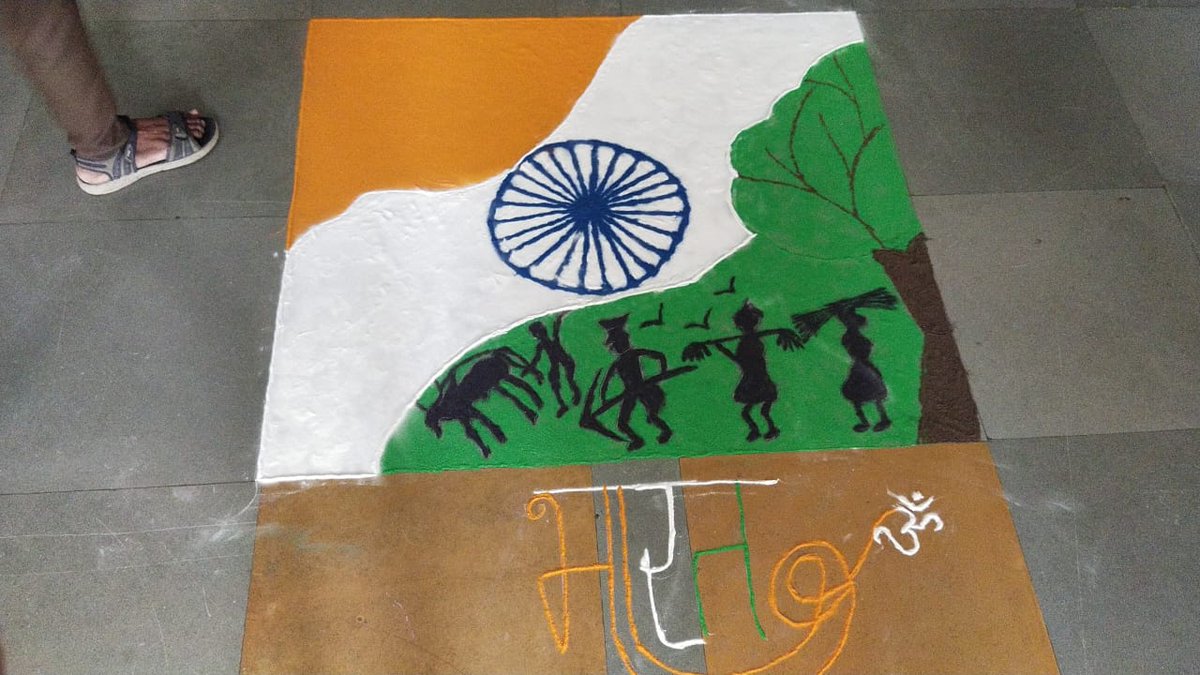 BhaveshPathak04's tweet photo. @TinyDhillon
 
@PMOIndia
 
@HMOIndia
 
@DefenceMinIndia
 
@RDXThinksThat
 Independence day rangoli celebration please tell which you liked most https://t.co/3P9rhqaAXQ