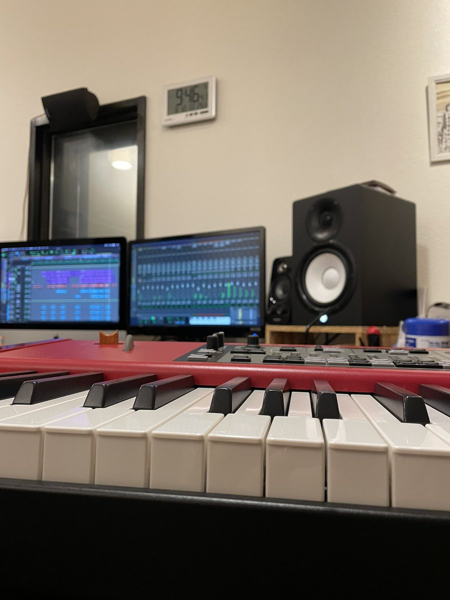 いつもとちがう曜日に集まるのが新鮮だった夏rec。。。🎹🍉
いまの時期的にもおにいちゃんたちに夏休みの宿題を手伝ってもらってるようなそんな鍵盤recのひとこま🌻🍧

すこしずつですが前に進んでる感じがしています△△

#noid_rec