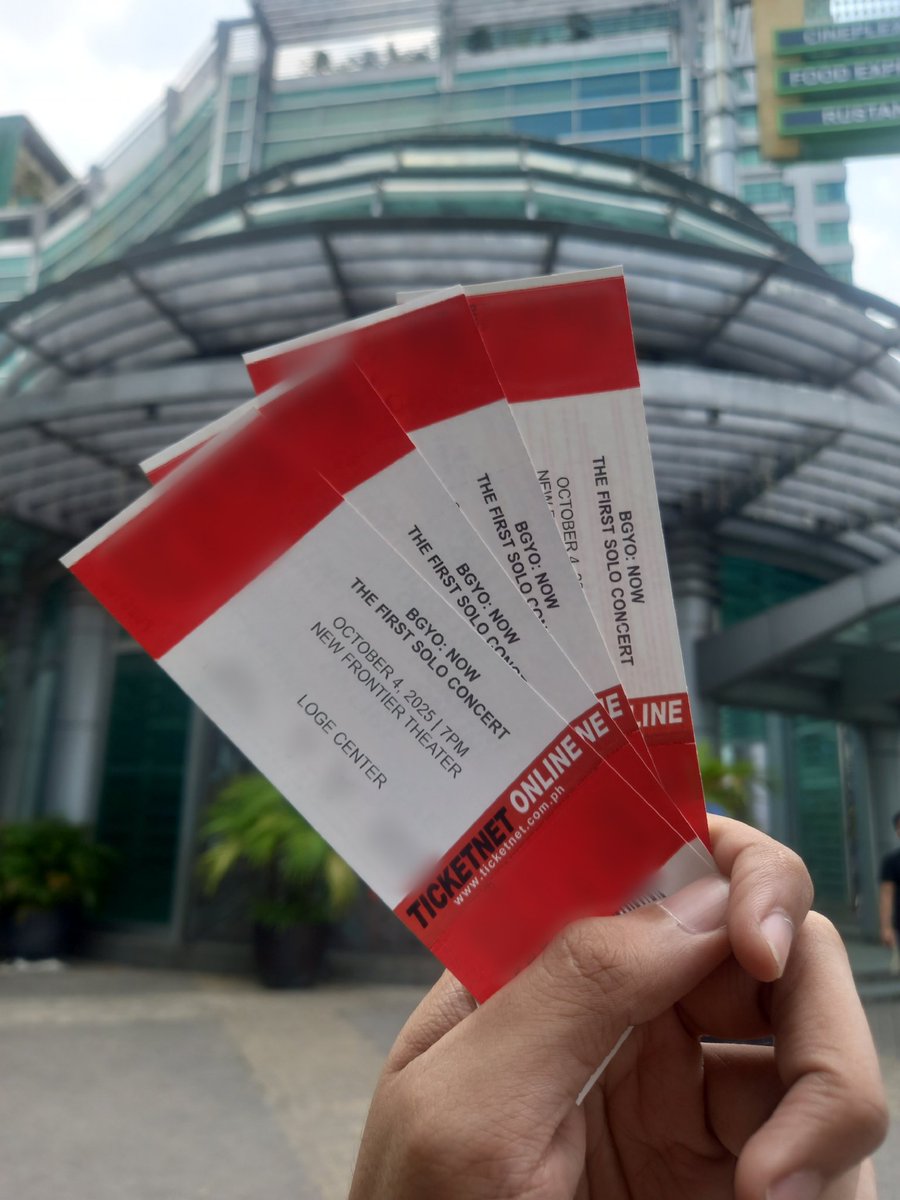 brybrightlight's tweet photo. from first "debut" showcase to first "solo" concert! 🌀

pinagtibay ng panahon at unos, @BGYOMalakas, @TheFilGeek, @yaniii_5 ♠️

BGYO SOLOCON TICKET
#BGYO @bgyo_ph https://t.co/3pwWS2eThs