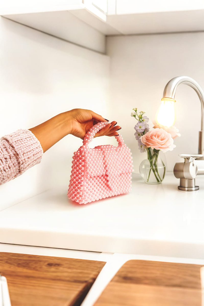 KalraTeto30823's tweet image. 💖 ہینڈ میڈ پرل بیڈڈ بیگ – خوبصورتی اور پائیداری ایک ساتھ 💖
💰 2500 PKR | 🎨 کلر اور ڈیزائن کسٹمائز ایبل
📞 03040942541

#StoneAndStyle #PearlBeadedBag #CustomMade #FashionBag #LuxuryStyle