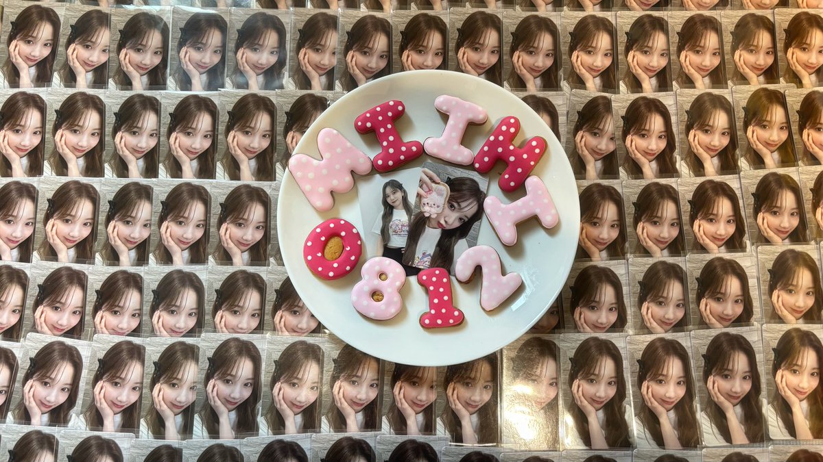 21歳のお誕生日おめでとう𖤐⸝⸝⸝⋆ これからもずっと未光ちゃんが大好きです💘🎶 一緒に沢山思い出作っていこうね👶🏻♥️✨️

#未来も未光に変えたよ
#HappyMiihiDay