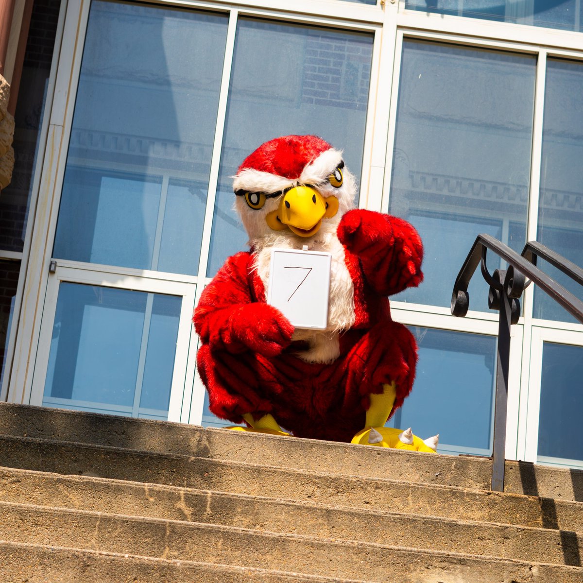 🎉 Only ONE WEEK until the start of the Fall '25 semester! Freddy hopes you've had an amazing summer! ☀️
#MyFriendsU