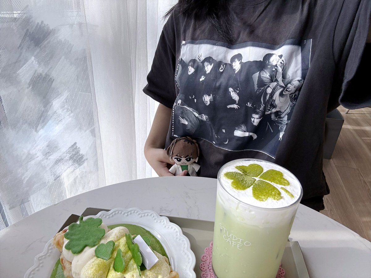 veteranabe's tweet photo. 阿部くん入所21周年おめでとう😭
阿部くんがいるから幸せ🙂‍↕️💚です❕
阿部くんに幸あれ🍀✨️

 #阿部亮平入所21周年 
 #あべふか入所21周年 https://t.co/GpciEDACh2