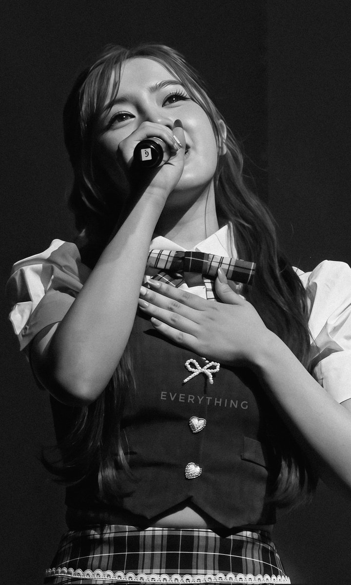 Everything Unis ❤️🎀 tweet media