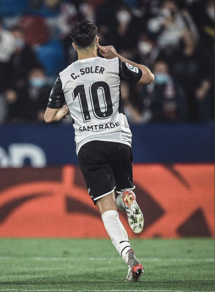 Y pídeme que bailemos 
al menos, una vez más