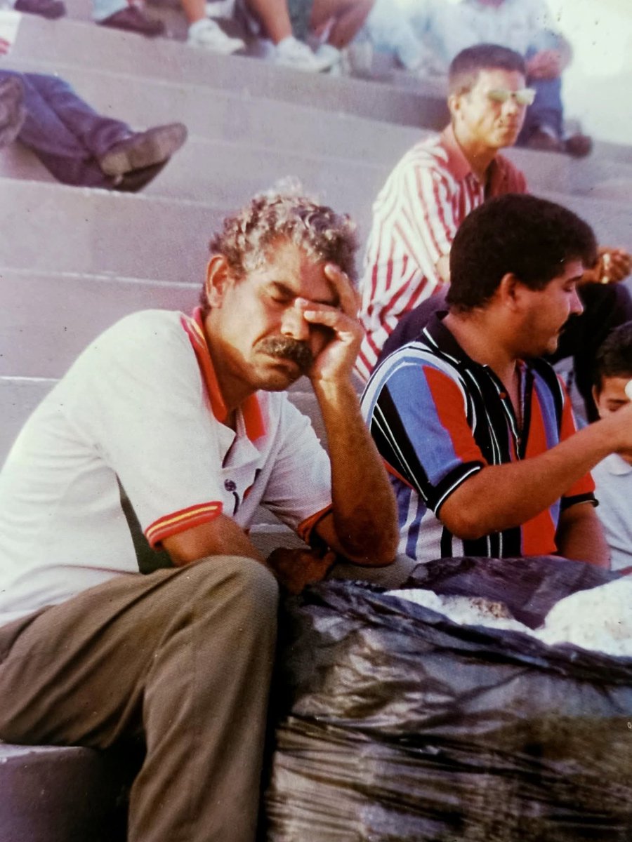 PandillaDelSur's tweet photo. El día de ayer nos enteramos de la partida de José Manuel "El Cotufero", un Negriazul que domingo a domingo se hizo un lugar alrededor de nuestra institución y que indudablemente forma parte de la cultura futbolera guayanesa. https://t.co/OTcspTap1u