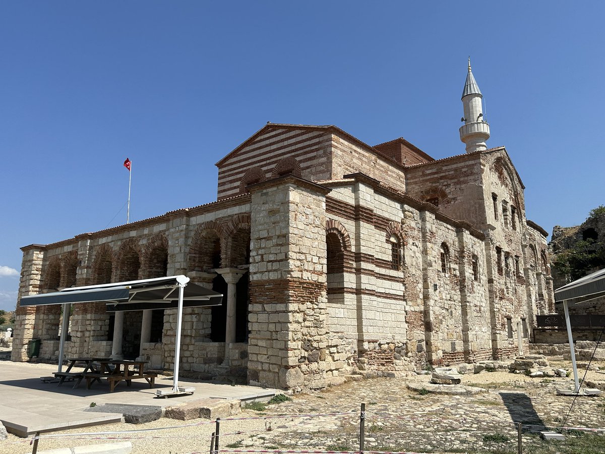 AliSahinAytek's tweet photo. Dokunmayı marifet görmeyen nadir bir restorasyon örneği (rekonstrüksiyon bölümlerine rağmen)

| Enez, Fatih Ayasofya Camii https://t.co/SOMflWsFSO