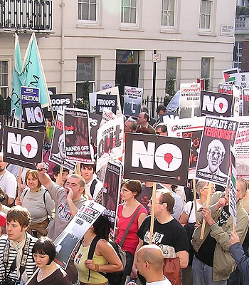 Is Britain broken? There are opposing views. What is certain is 2026 will see significant demos if not outright riots as Uranus squares the UK Pluto. On past experience there may be a repeat in scale of the 2003 anti-Iraq War demos with a different focus.
star4cast.com/uk-uranus-plut…