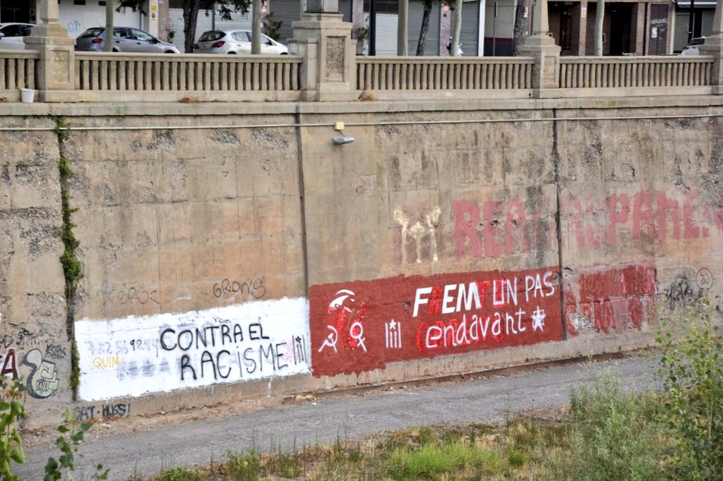 💥 Contra el racisme, a Ponent #FemUnPasEndavant 

👉 Els discursos racistes se sostenen sobre mentides i sobre la idea que podem negar-li a les persones el dret a buscar una vida digna quan es veuen empeses a marxar del seu país.

Contra tota l'extrema dreta, vingui d'on vingui.