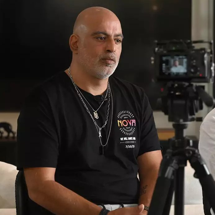 Shlomi Ziv, who was held hostage in Gaza:

"I was held by a journalist, and his father was a doctor."