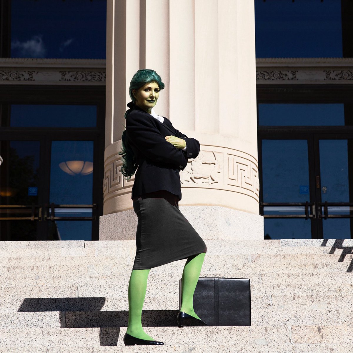 amhcosplays's tweet photo. Happy #marvelmonday from the best attorney in the Marvel universe. Sorry, Matt!
#shehulk #shehulkcosplay #green #jadegiantess #hulk #marvel #avengers #marvelcomics #marvelcosplay #marvelcomicscosplay #jenniferwalters #jenniferwalterscosplay #jenwalters #lawyerjen #amhcosplays https://t.co/pPJMSkA3Lc
