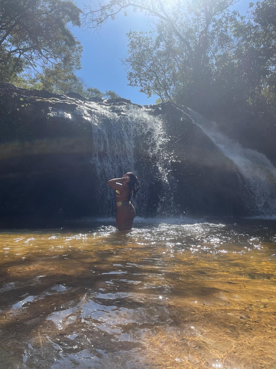 swafrodite's tweet photo. Só queria um dia na cachoeira de novo https://t.co/MJ95fq21BB