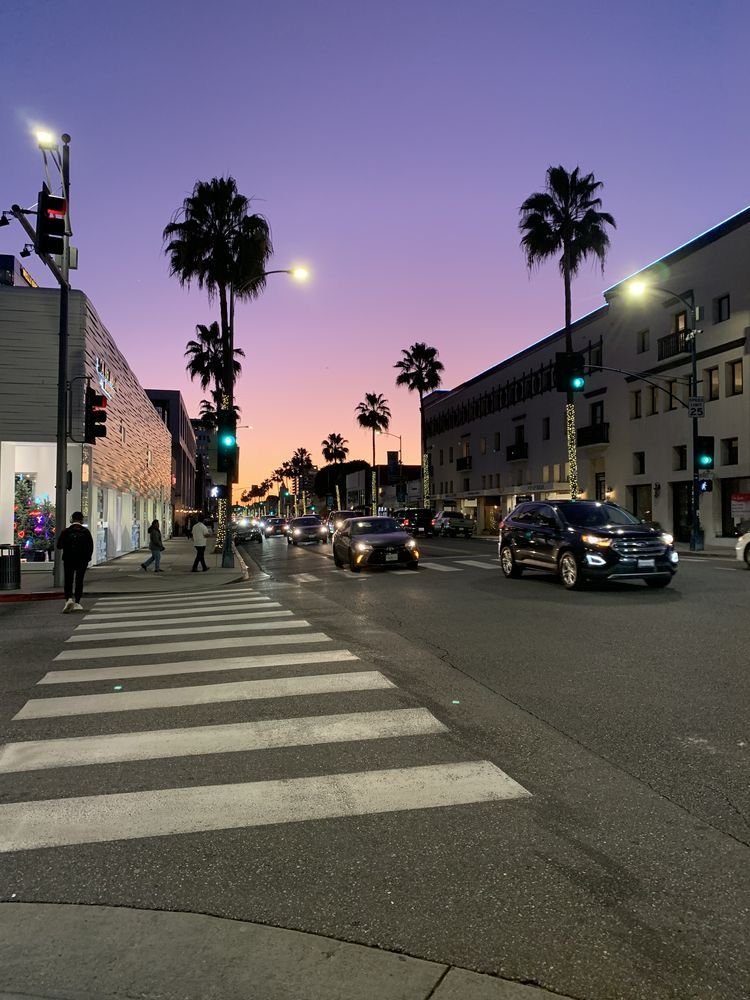AderalUser0x's tweet photo. Walking and w8ing for $SOL pump https://t.co/bjrLkNV2Px