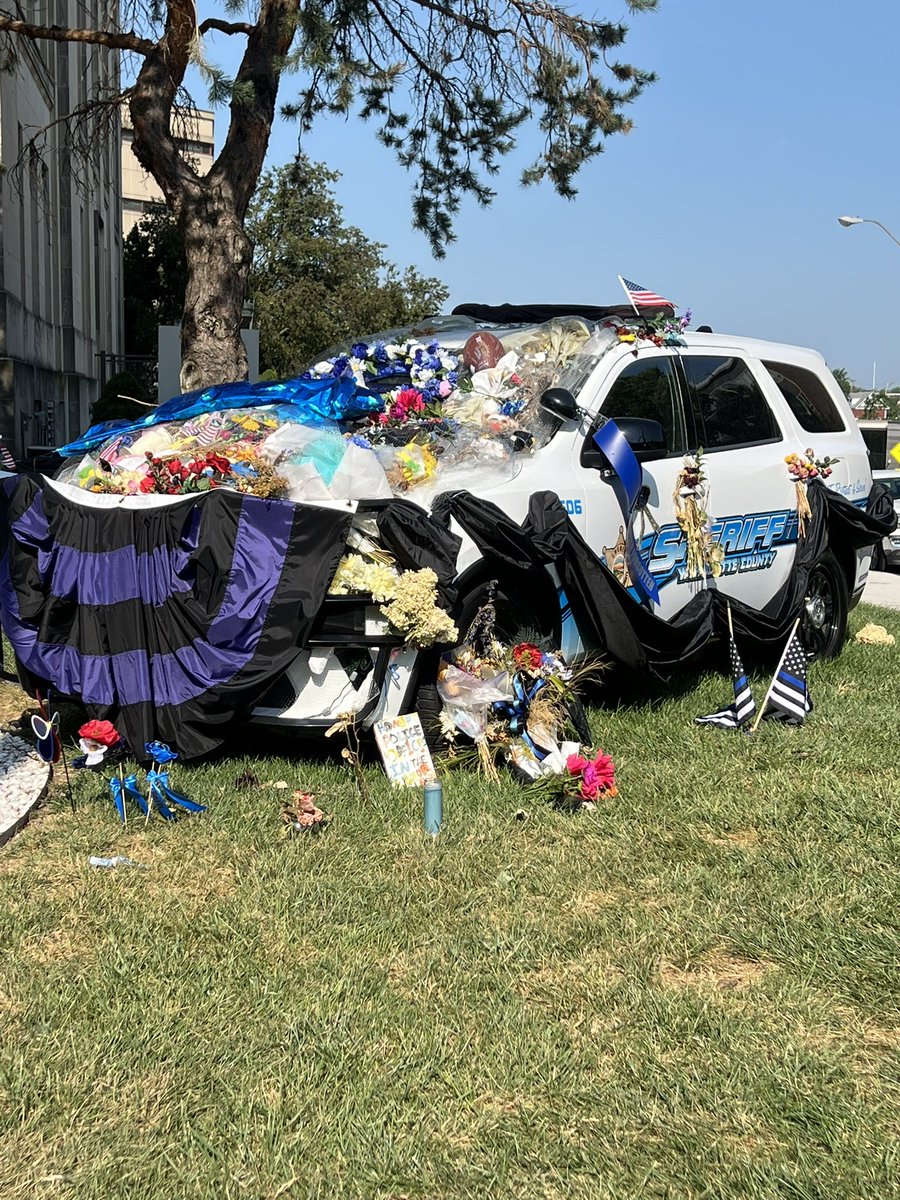 Today, we honor the life and service of <a href="/WycoSheriff/">Wyandotte County Sheriff's Office</a> Deputy Ming, who made the ultimate sacrifice in the line of duty. His courage, dedication and love for our community will never be forgotten. I join our law enforcement family and the entire metro in mourning this great loss.