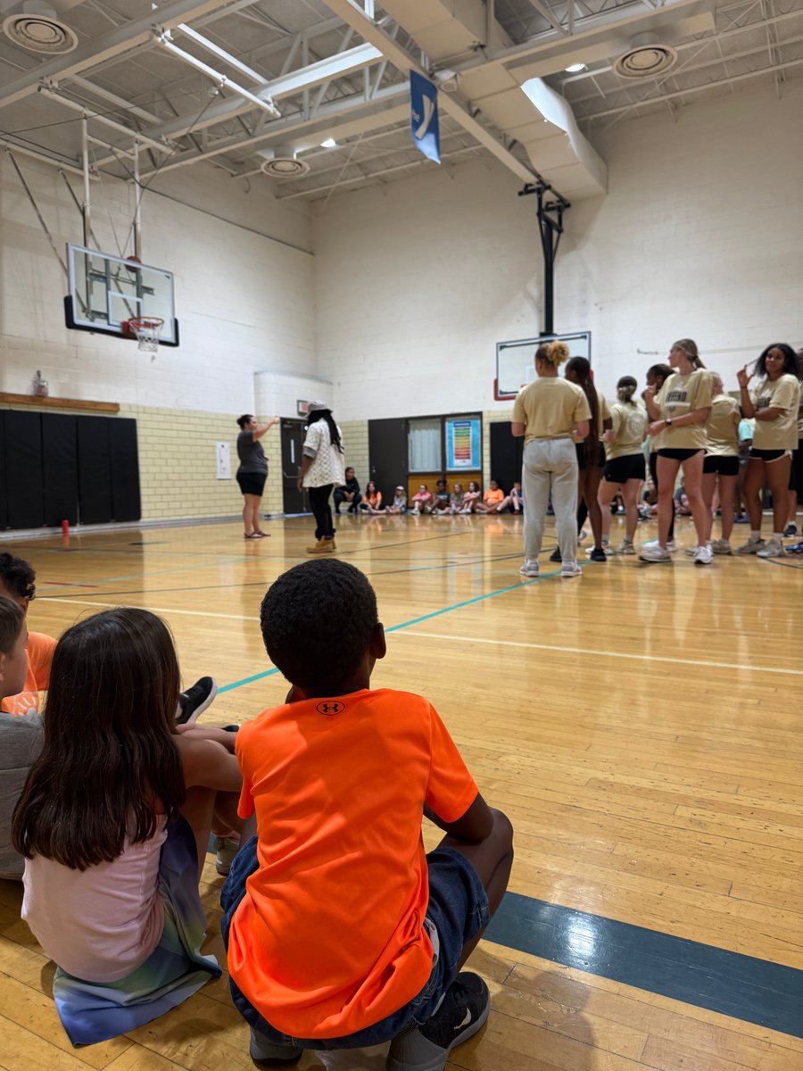 Oakland Women's Basketball tweet media