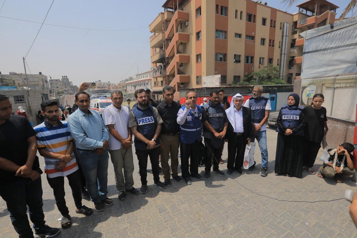 O CPXG condena enerxicamente o asasinato de seis xornalistas en Gaza nun ataque israelí: os profesionais de Al Jazeera Anas Al Sharif, Mohammed Qreiqeh, Ibrahim Zaher, Moamen Aliva, Mohammed Noufal e o reporteiro Mohamed Al Khalidi, aos que hoxe lembran os seus compañeiros