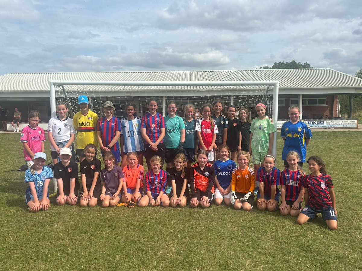 Future_Lioness's tweet photo. 📸 | Another fantastic day on our soccer camp in Harrogate.
In hot conditions☀️ everyone showed fantastic attitudes throughout the day.
We looked forward to our final camp day of the summer on Wednesday.
#FutureLioness
#SummerCamp
#ThisGirlCan
🦁⚽️☀️
https://t.co/It2rIvQq0g https://t.co/58CQkS7FPT