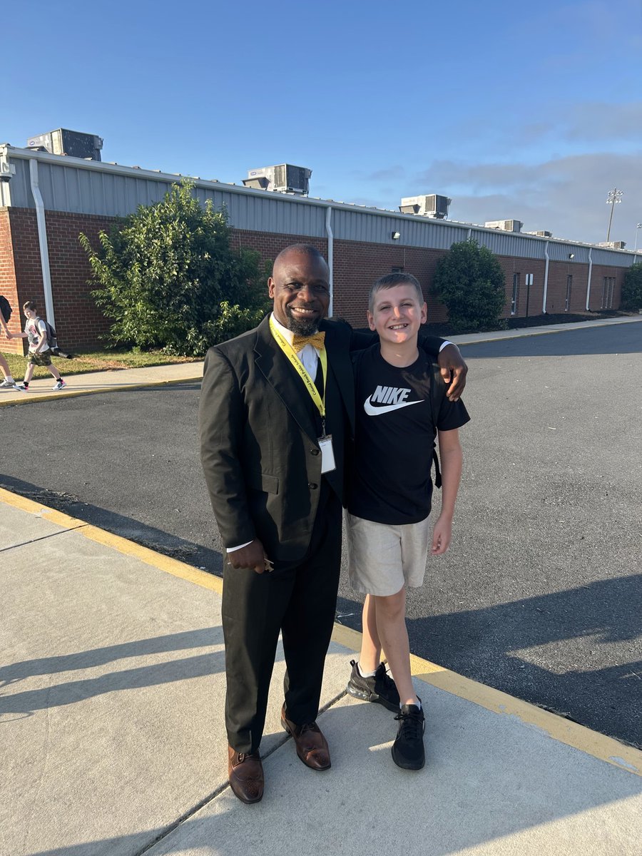Tucker is excited for the 1st day of school. Look at that Drifter smile...precious! #DrifterPride@drfelixaddo1