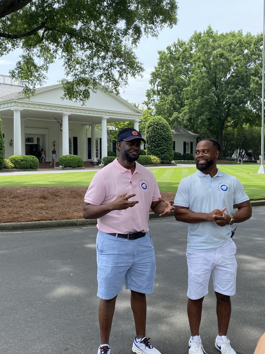 RadiusSportsLLC's tweet image. 📣 FL small businesses — PGA VendorMatch registration is open for ONE MORE DAY for the 2026 Senior PGA Championship! 📷 Family Food and Beverage, pictured, is a PGA VendorMatch success story 📷vraconnect.org/pga-vendor-mat… #PGAVendorMatch