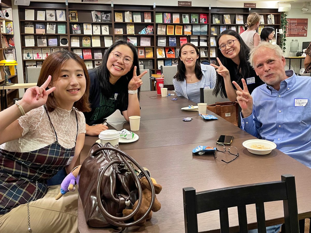 TeachersCollege's tweet image. Thank you to our #TCAlumni for recently joining us in Taiwan! This special gathering featured insight from Jessica Kay Lee (M.A. &apos;22), who discussed her meditation expertise. 

Curious about opportunities for TC alumni? 👉 Get involved: brnw.ch/21wUPpa
