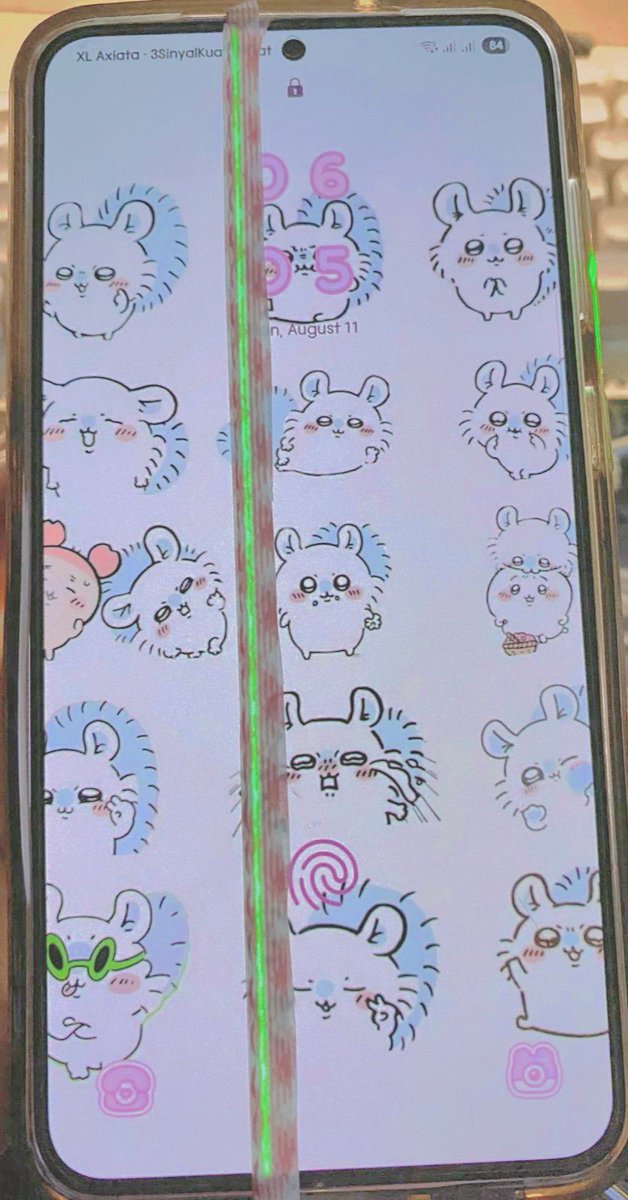 My phone is broken...... And they're said it can't be repaired..... Gosh.... I swear not will buy sumsang S series anymore...
Orz..... Need buying new phone ah.....