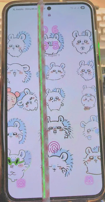 My phone is broken...... And they're said it can't be repaired..... Gosh.... I swear not will buy sumsang S series anymore... 

Orz..... Need buying new phone ah..... 