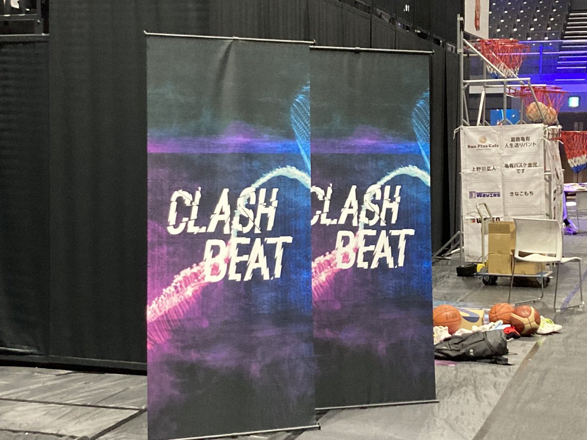 morito_14's tweet photo. 女子バスケ日本代表 高田真希さん主催の1on1イベント【CLASH BEAT】を観戦しました!
短い時間の中に色んなドラマがあって最高でした!
また、今回はこちらのイベントテーマソングのコーラスを歌わせていただきました🎤
貴重な機会をありがとうございました!
#CLASHBEAT
#高田真希 さん
#Go2E https://t.co/4KERaGYETC