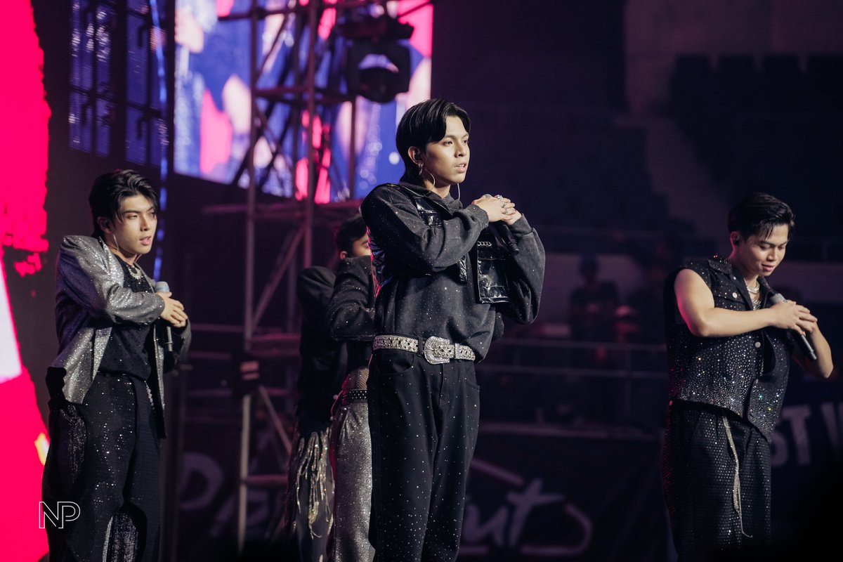 wriveph's tweet photo. ➤ #WRIVE: Thank you so much, #TheBigColLove, for the chance to perform again at @TheBigDome and this time with our debut songs "Ooh La La" and "Señorita." 

Stream on @Spotify:
https://t.co/gm2QurrRl7

#StarMusicPH #ABSCBNMusic #StarMagic #ABSCBN #ColLoveFancon #ColLoveSaAraneta https://t.co/88MYSDYfM4